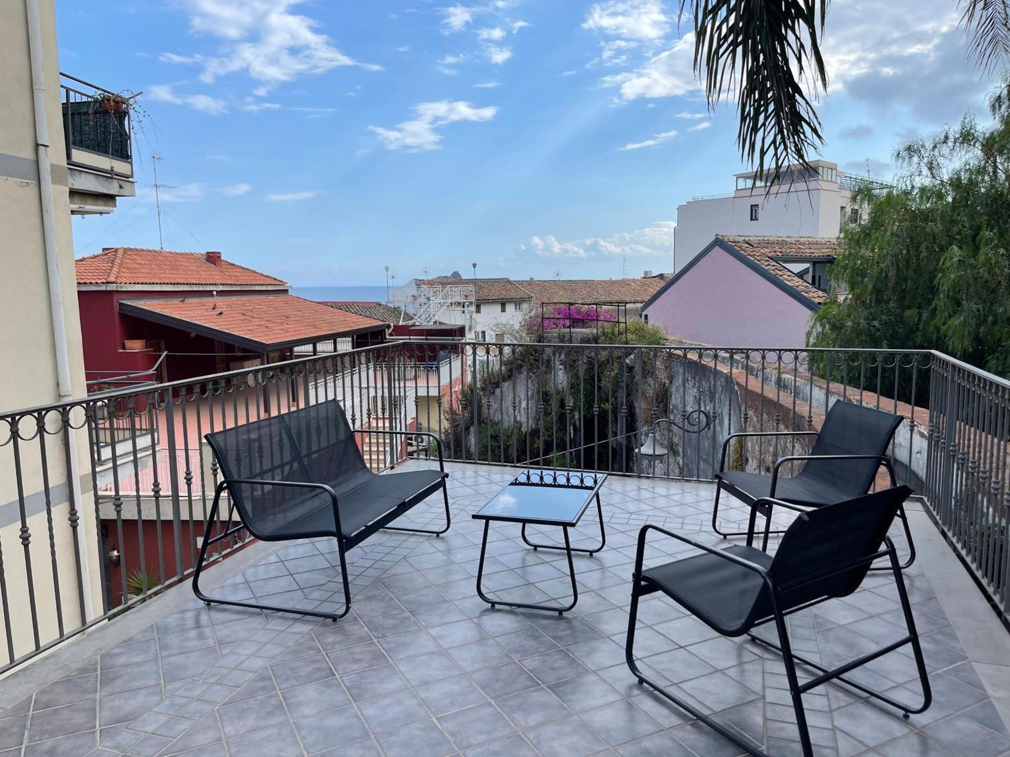 Hotel Capomulini 3 Stelle Acireale Exterior photo